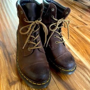 Dr Martens womens size 8 boots